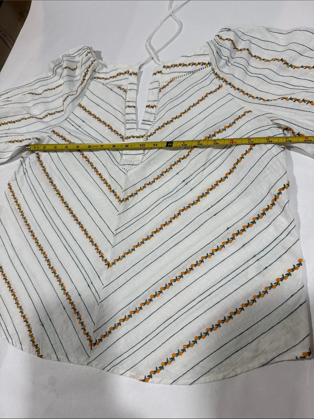Anthropologie Maeve Fruit Puff-Sleeved Top Embroidered Chevron Split-Neck Top 12